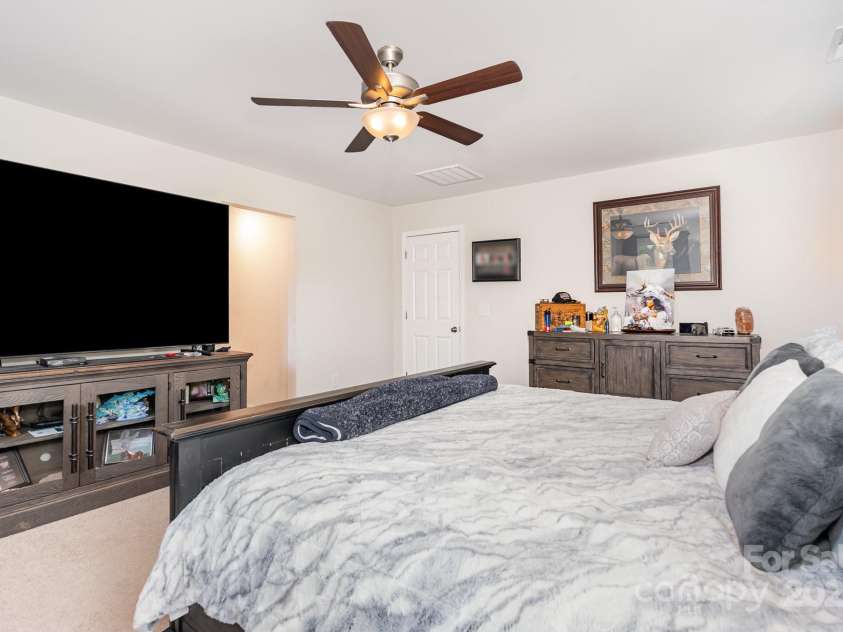 3536 Driftwood Drive, Gastonia, NC 28056.  MLS# CAR4283534, YatesRealty ID 27211. 