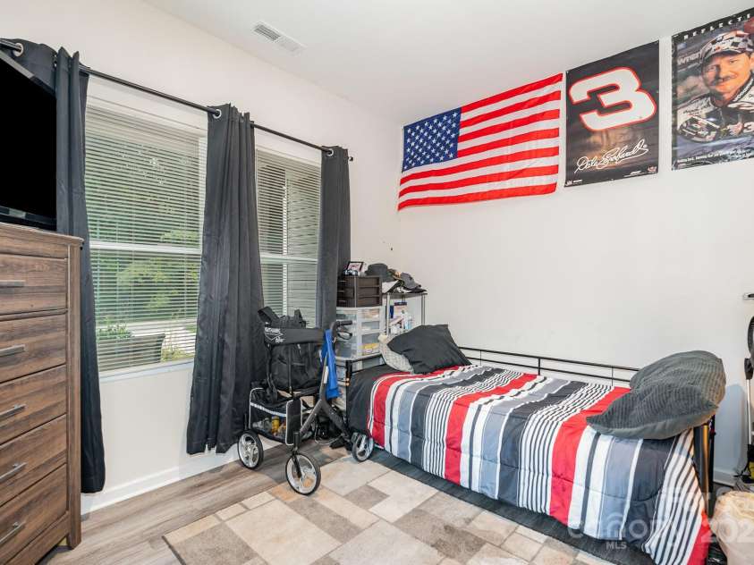 3536 Driftwood Drive, Gastonia, NC 28056.  MLS# CAR4283534, YatesRealty ID 27211. 