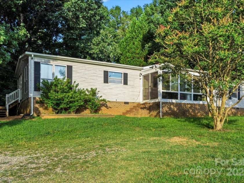 1050 Gold Mine Drive, Catawba, NC 28609.  MLS# CAR4281990, YatesRealty ID 27212. 