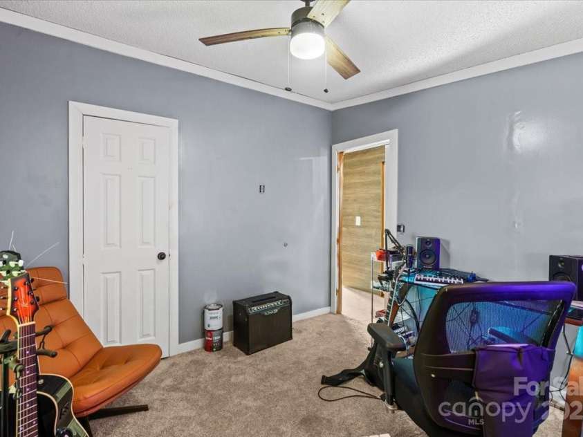 1050 Gold Mine Drive, Catawba, NC 28609.  MLS# CAR4281990, YatesRealty ID 27212. 