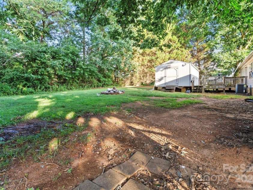 1050 Gold Mine Drive, Catawba, NC 28609.  MLS# CAR4281990, YatesRealty ID 27212. 