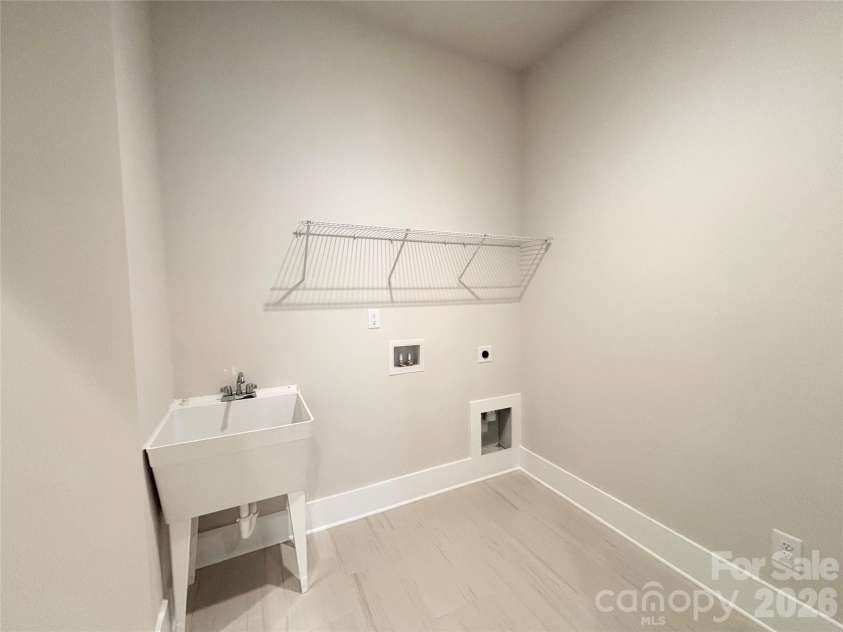 201 Fulworth Drive, Concord, NC 28027.  MLS# CAR4386385, YatesRealty ID 27212. 