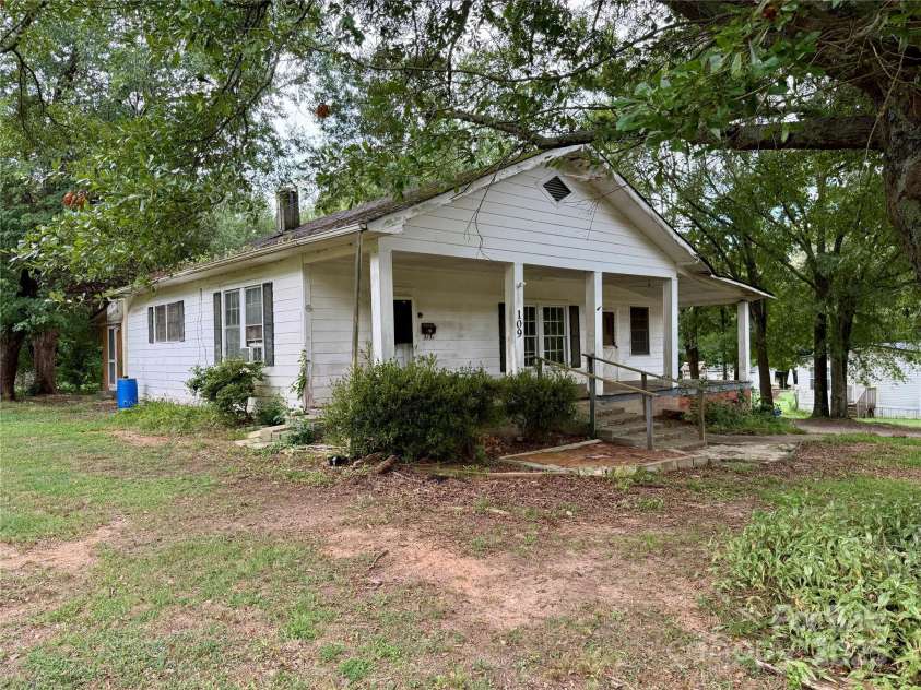 109 Nc 120 Highway, Mooresboro, NC 28114.  MLS# CAR4283651, YatesRealty ID 27214. 
