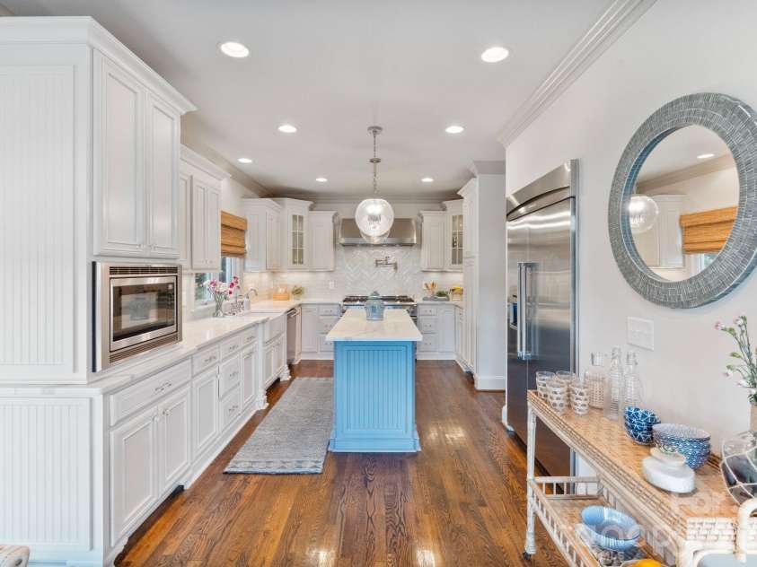 17825 Spinnakers Reach Drive, Cornelius, NC 28031.  MLS# CAR4342423, YatesRealty ID 27215. 