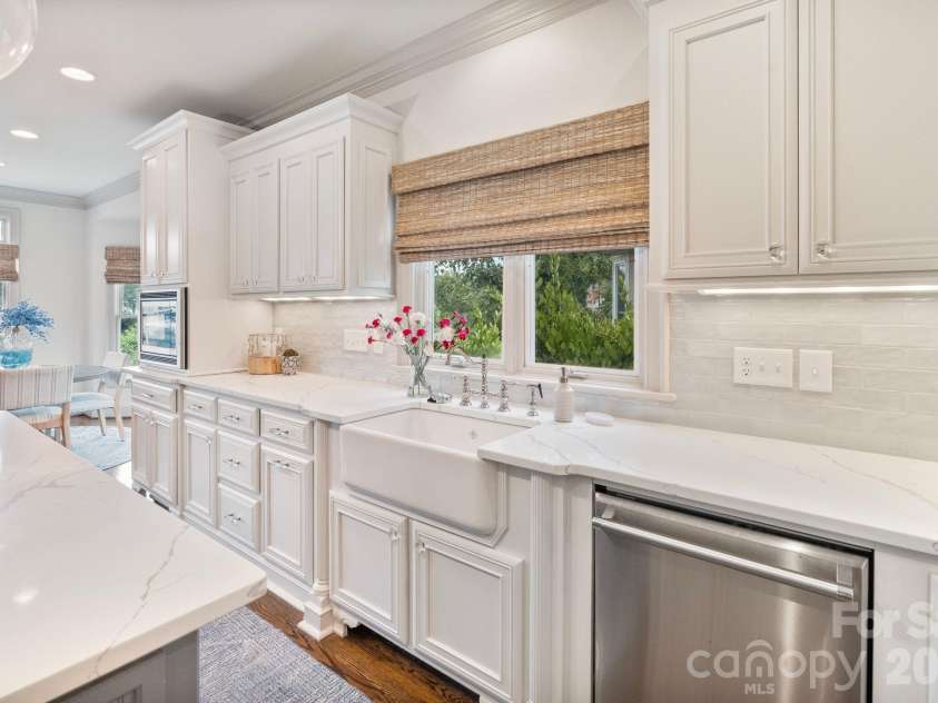 17825 Spinnakers Reach Drive, Cornelius, NC 28031.  MLS# CAR4342423, YatesRealty ID 27215. 