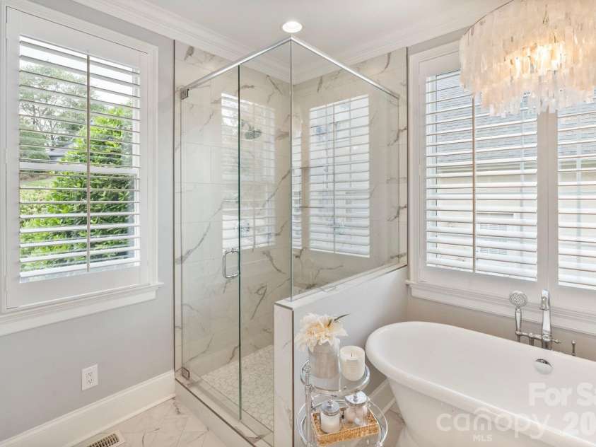 17825 Spinnakers Reach Drive, Cornelius, NC 28031.  MLS# CAR4342423, YatesRealty ID 27215. 