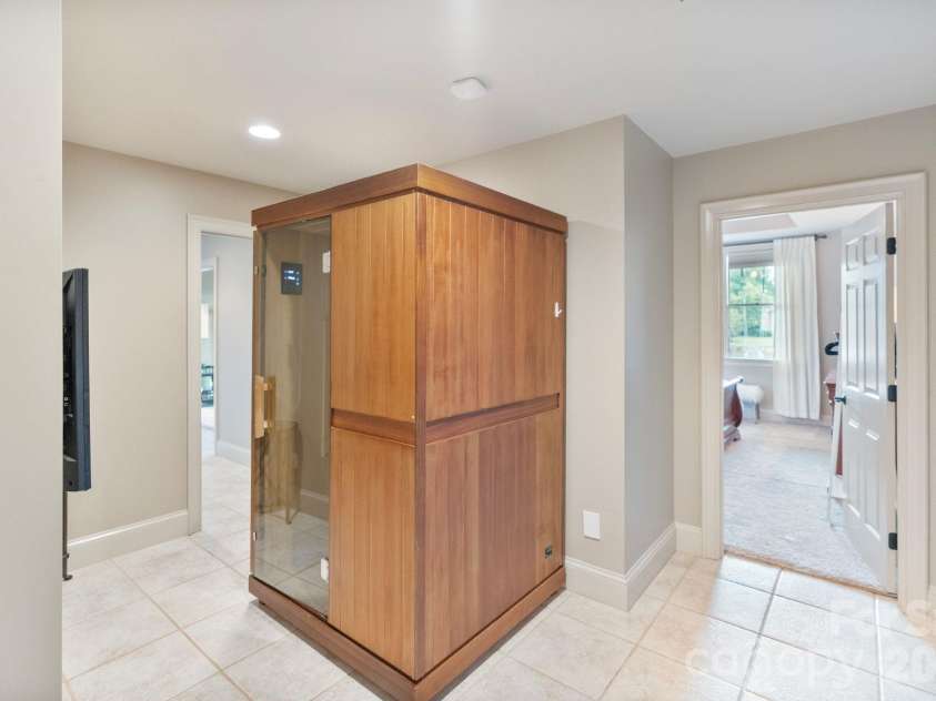17825 Spinnakers Reach Drive, Cornelius, NC 28031.  MLS# CAR4342423, YatesRealty ID 27215. 