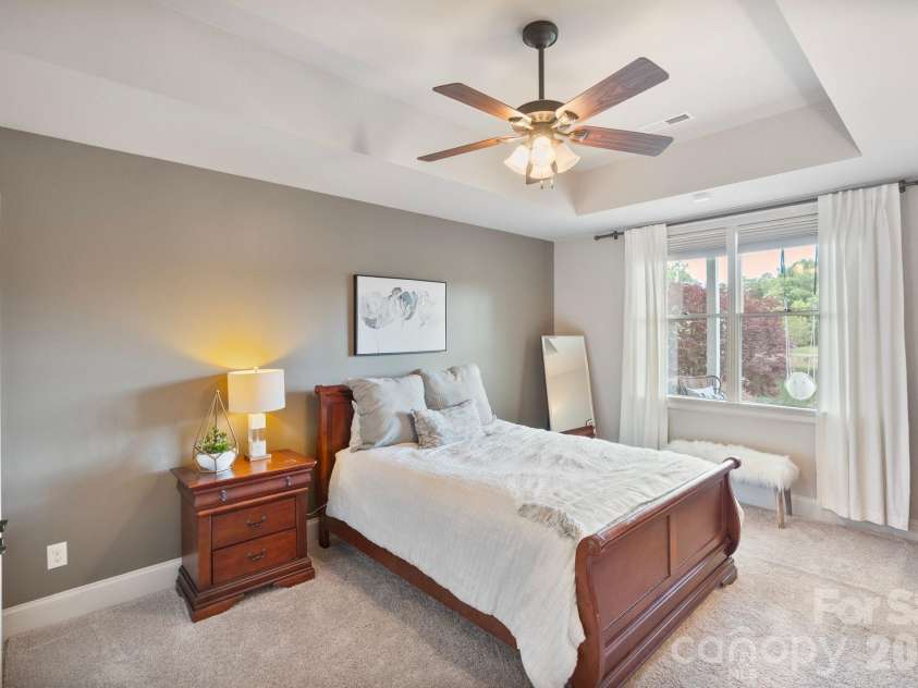 17825 Spinnakers Reach Drive, Cornelius, NC 28031.  MLS# CAR4342423, YatesRealty ID 27215. 