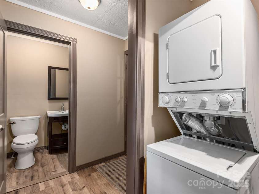 31 Poplar Lane, Maggie Valley, NC 28751.  MLS# CAR4329101, YatesRealty ID 27217. 