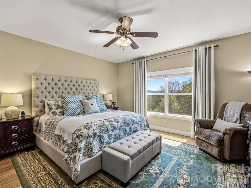 24 Sunnie Rae Lane, Candler, NC 28715.  MLS# CAR4368126, YatesRealty ID 27218. 