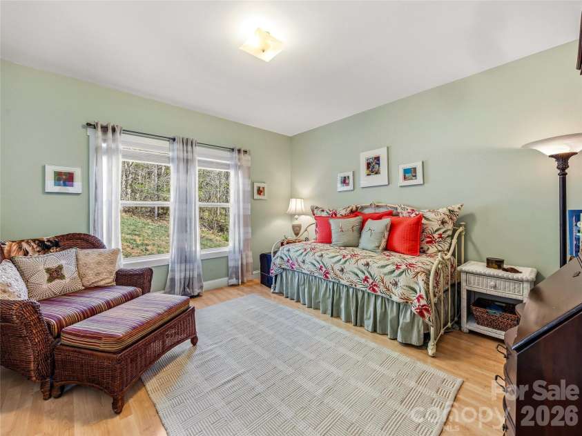 24 Sunnie Rae Lane, Candler, NC 28715.  MLS# CAR4368126, YatesRealty ID 27218. 