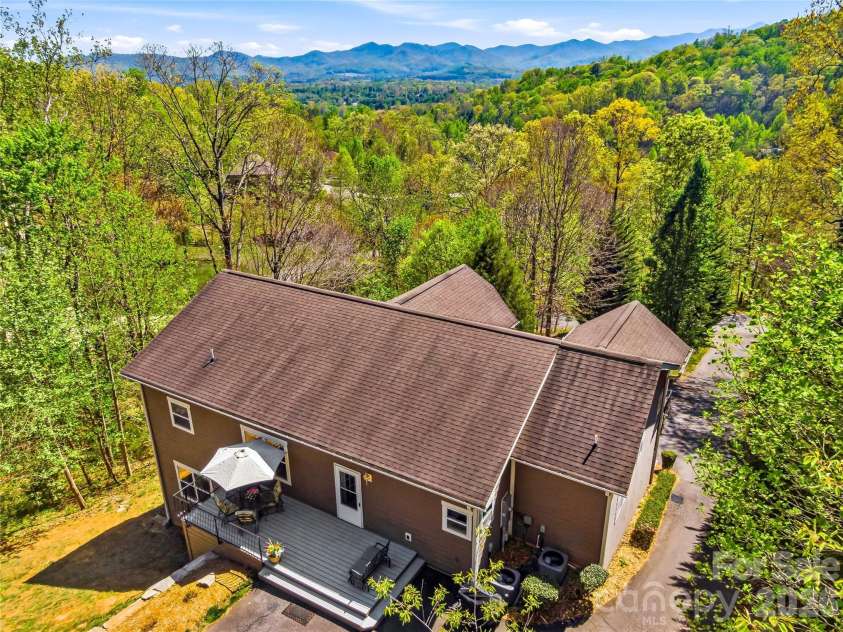 24 Sunnie Rae Lane, Candler, NC 28715.  MLS# CAR4368126, YatesRealty ID 27218. 