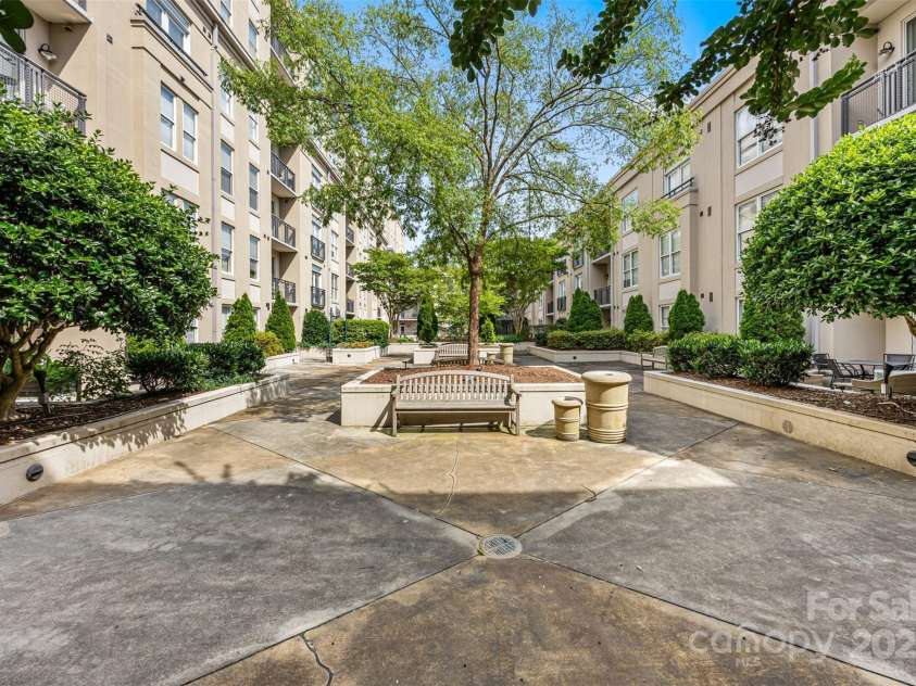 1315 East Boulevard, Charlotte, NC 28203.  MLS# CAR4271106, YatesRealty ID 2722. 