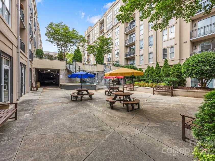 1315 East Boulevard, Charlotte, NC 28203.  MLS# CAR4271106, YatesRealty ID 2722. 