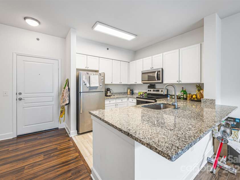 1315 East Boulevard, Charlotte, NC 28203.  MLS# CAR4271106, YatesRealty ID 2722. 