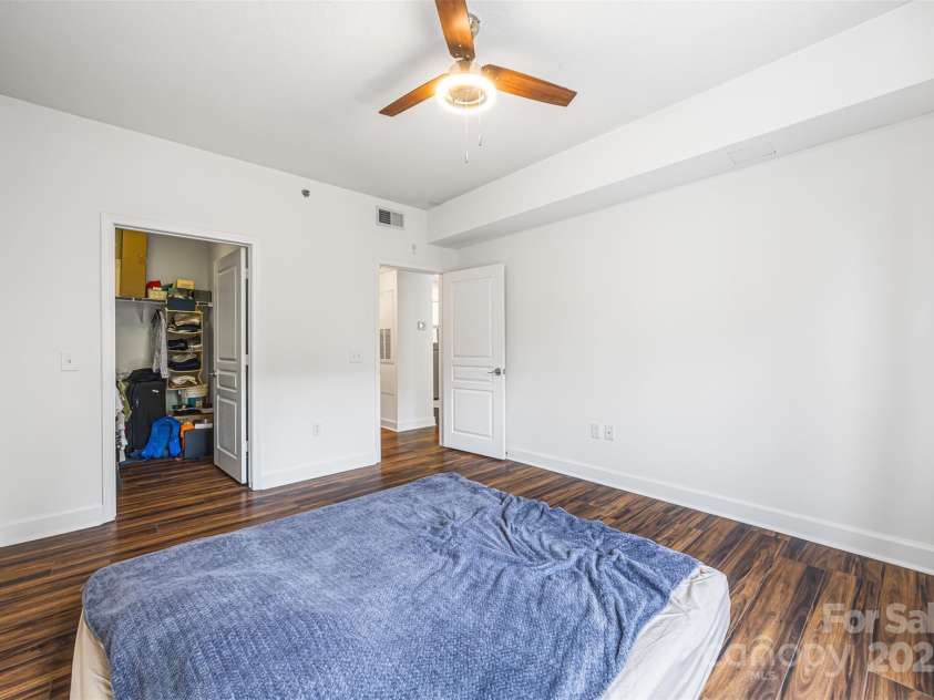 1315 East Boulevard, Charlotte, NC 28203.  MLS# CAR4271106, YatesRealty ID 2722. 