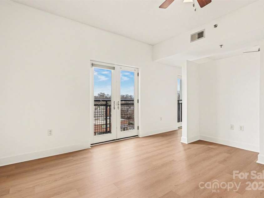 1315 East Boulevard, Charlotte, NC 28203.  MLS# CAR4333744, YatesRealty ID 2722. 