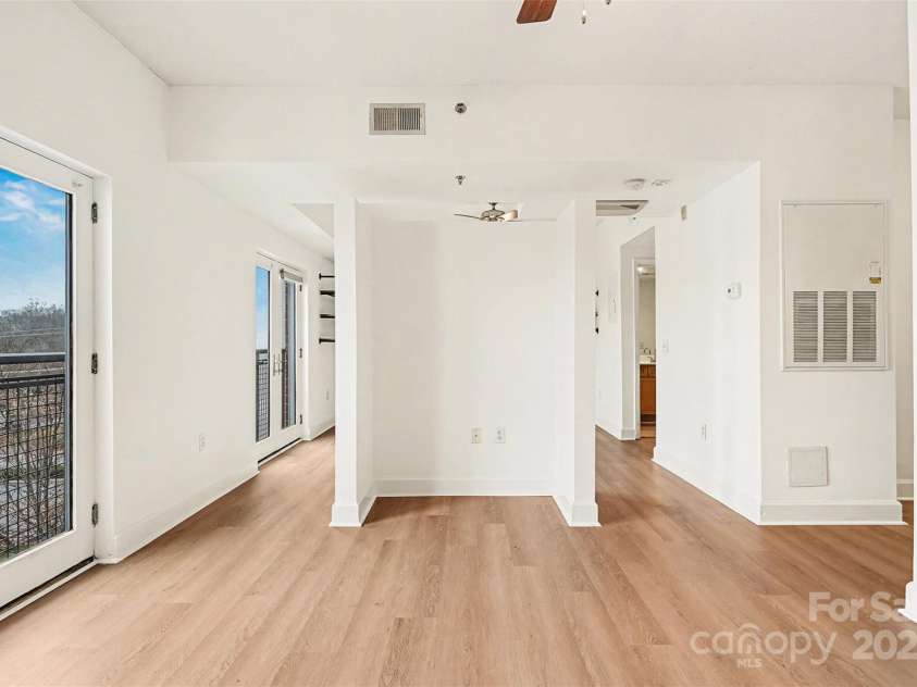 1315 East Boulevard, Charlotte, NC 28203.  MLS# CAR4333744, YatesRealty ID 2722. 