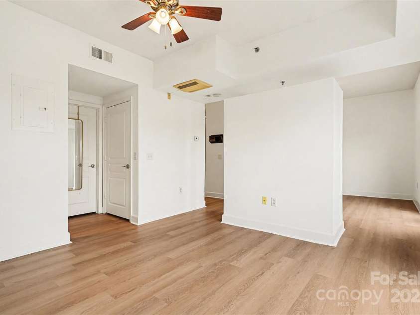 1315 East Boulevard, Charlotte, NC 28203.  MLS# CAR4333744, YatesRealty ID 2722. 