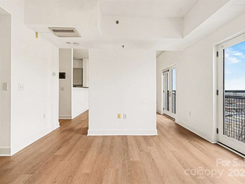 1315 East Boulevard, Charlotte, NC 28203.  MLS# CAR4333744, YatesRealty ID 2722. 