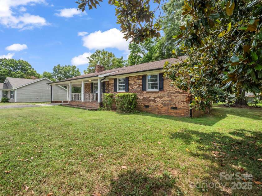 501 Weaver Street, Cherryville, NC 28021.  MLS# CAR4287583, YatesRealty ID 2722. Front