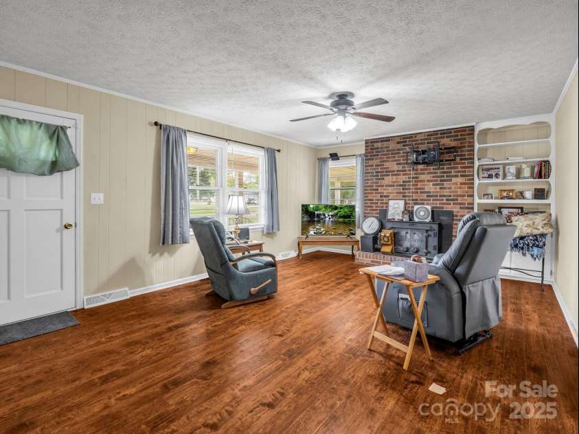 501 Weaver Street, Cherryville, NC 28021.  MLS# CAR4287583, YatesRealty ID 2722. Living room