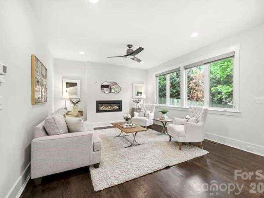 824 16th Street, Charlotte, NC 28205.  MLS# CAR4374730, YatesRealty ID 27222. 
