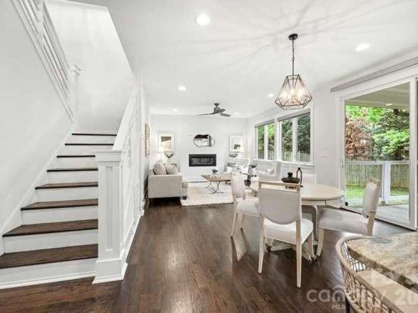 824 16th Street, Charlotte, NC 28205.  MLS# CAR4374730, YatesRealty ID 27222. 