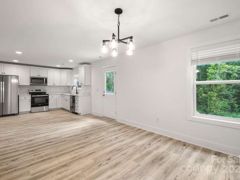 1110 Hardin Drive, Shelby, NC 28150.  MLS# CAR4283773, YatesRealty ID 27223. 