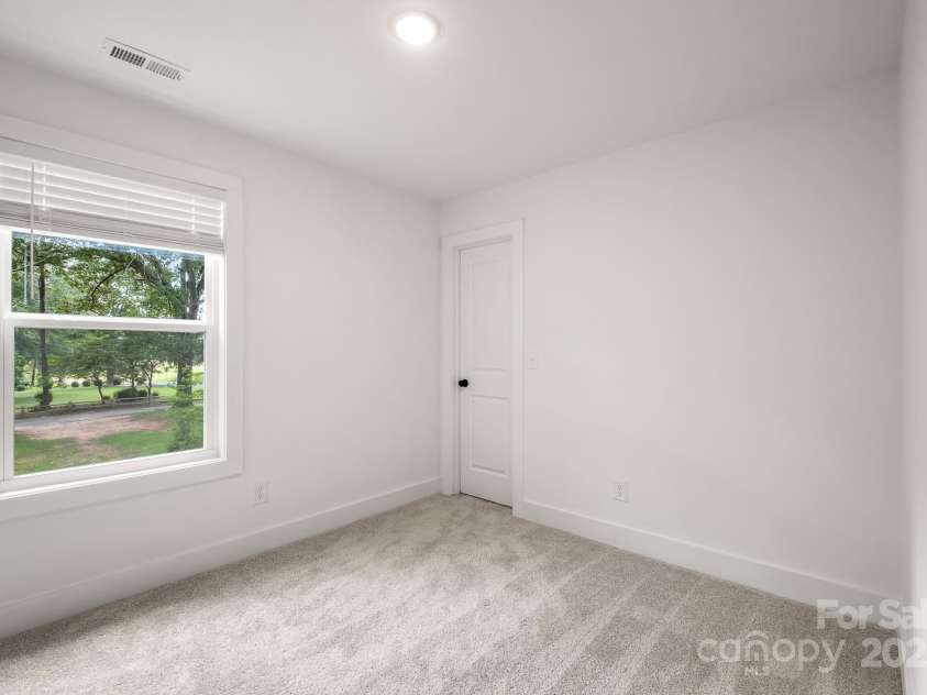 1110 Hardin Drive, Shelby, NC 28150.  MLS# CAR4283773, YatesRealty ID 27223. 