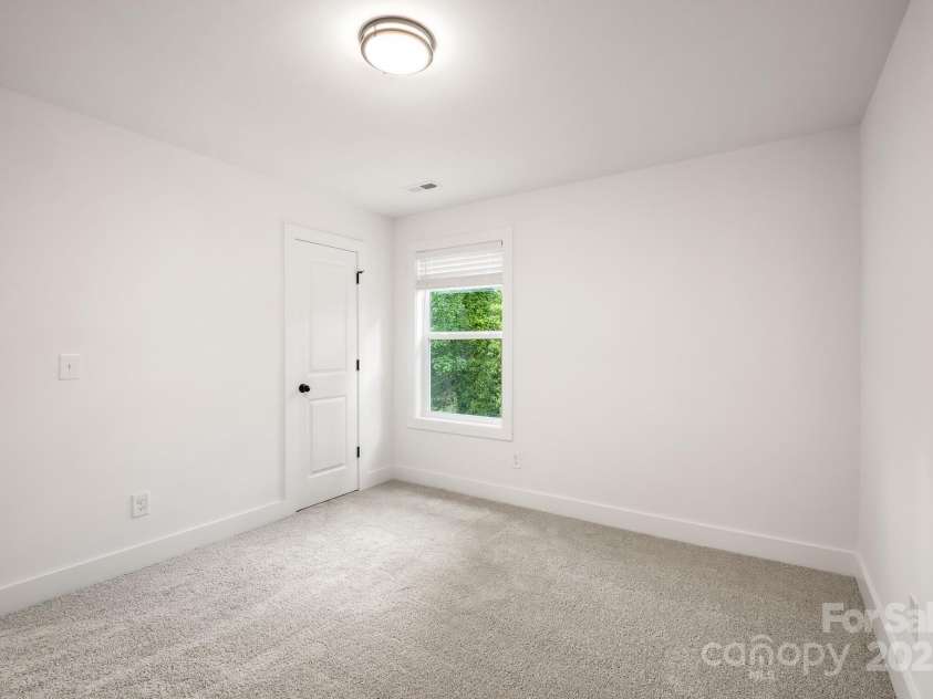 1110 Hardin Drive, Shelby, NC 28150.  MLS# CAR4283773, YatesRealty ID 27223. 