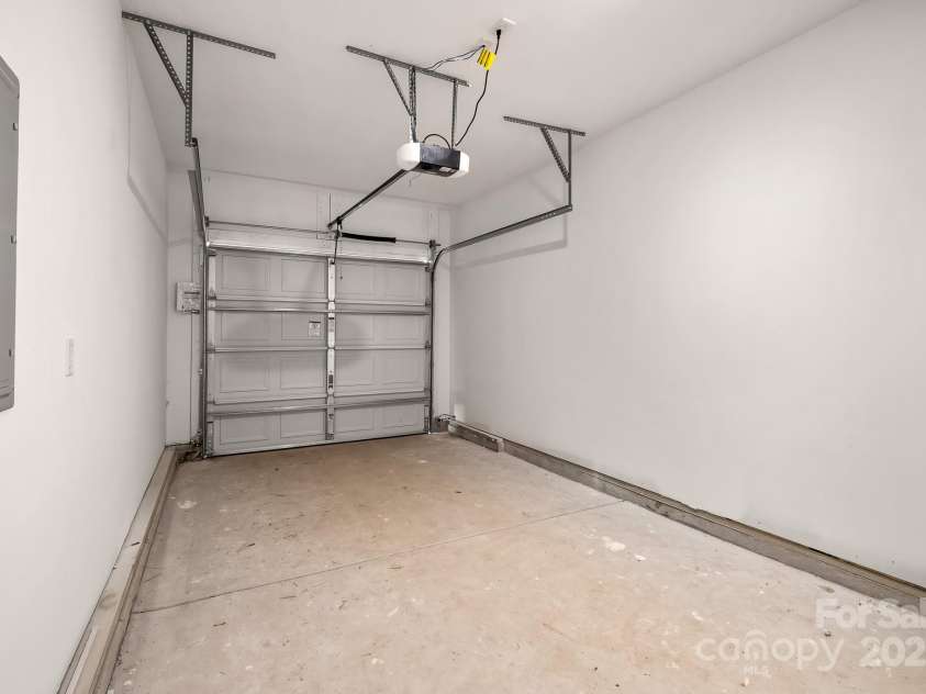 1110 Hardin Drive, Shelby, NC 28150.  MLS# CAR4283773, YatesRealty ID 27223. 