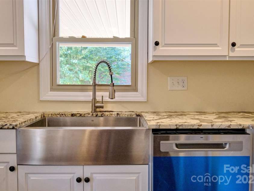 293 Mellon Road, Belmont, NC 28012.  MLS# CAR4283807, YatesRealty ID 27225. 