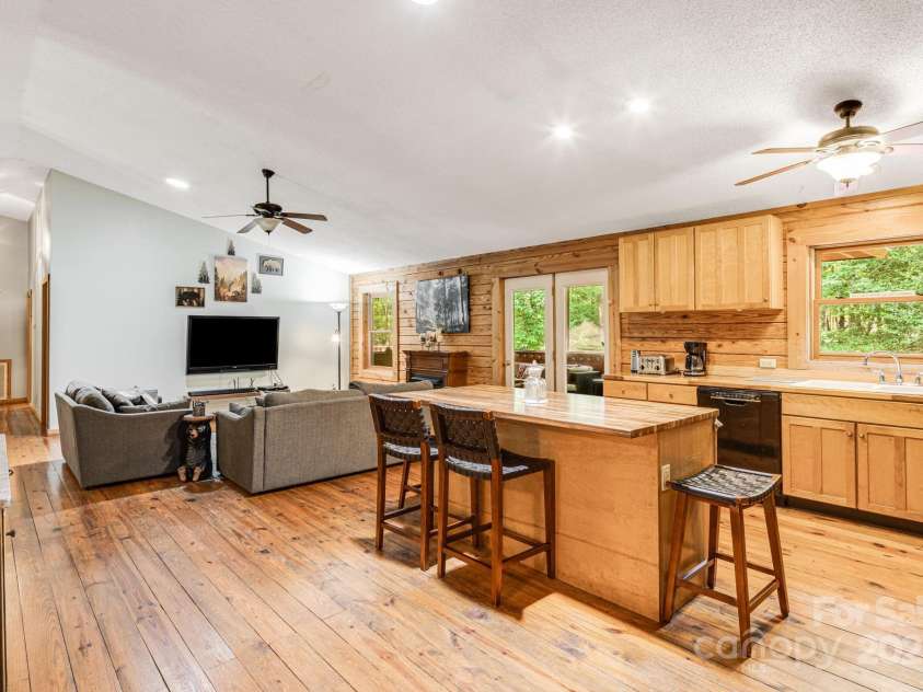 135 Logan Court, Lake Lure, NC 28746.  MLS# CAR4283853, YatesRealty ID 27226. 