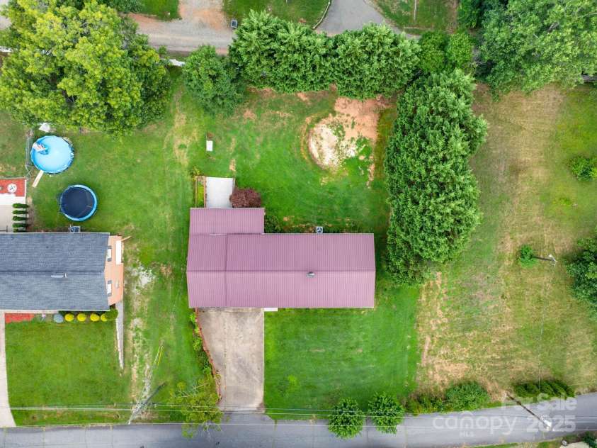 2310 Honeysuckle Place, Lenoir, NC 28645.  MLS# CAR4276060, YatesRealty ID 27227. 