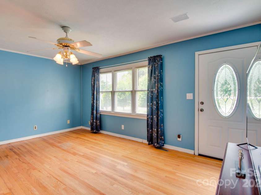 2310 Honeysuckle Place, Lenoir, NC 28645.  MLS# CAR4276060, YatesRealty ID 27227. 