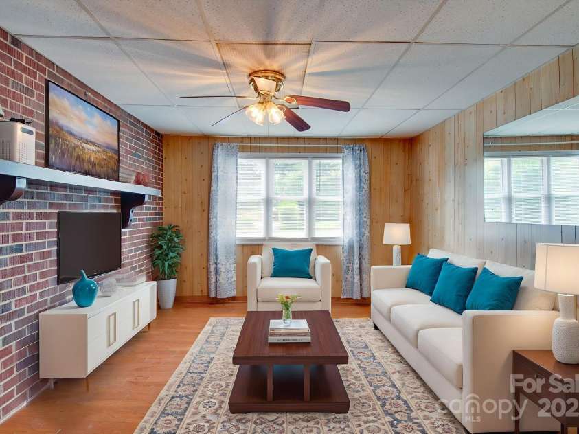 2310 Honeysuckle Place, Lenoir, NC 28645.  MLS# CAR4276060, YatesRealty ID 27227. 