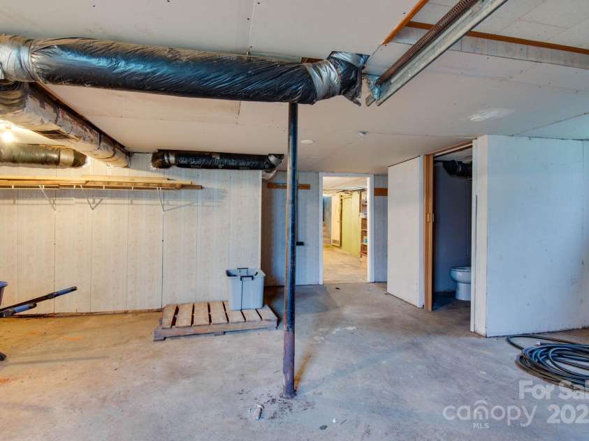 2310 Honeysuckle Place, Lenoir, NC 28645.  MLS# CAR4276060, YatesRealty ID 27227. 