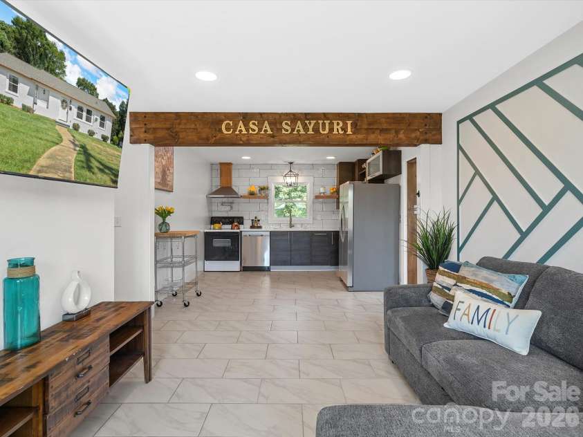 2633 Old North Sharon Amity Road, Charlotte, NC 28205.  MLS# CAR4334808, YatesRealty ID 2723. 