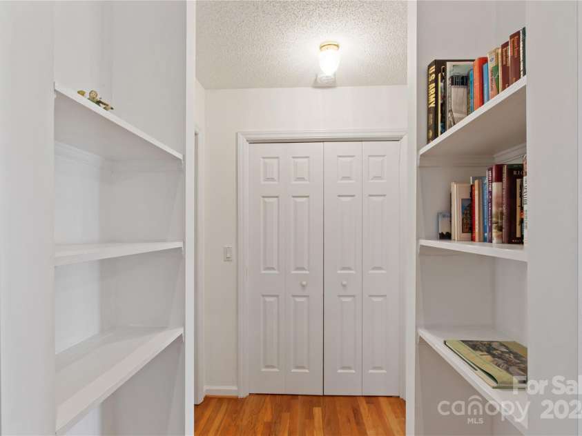 38 Southern Visions Drive, Hendersonville, NC 28792.  MLS# CAR4183487, YatesRealty ID 2723. 