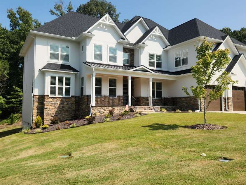 15818 Sparrowridge Court, Charlotte, NC 28278.  MLS# CAR4273574, YatesRealty ID 27230. 