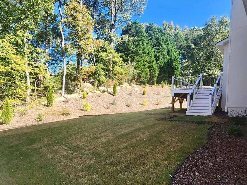 15818 Sparrowridge Court, Charlotte, NC 28278.  MLS# CAR4273574, YatesRealty ID 27230. 