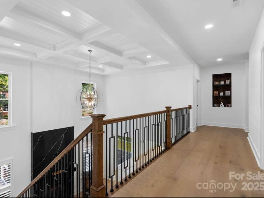 15818 Sparrowridge Court, Charlotte, NC 28278.  MLS# CAR4273574, YatesRealty ID 27230. 