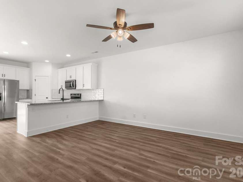 109 Indian Wells Court, Harmony, NC 28634.  MLS# CAR4354271, YatesRealty ID 27231. 