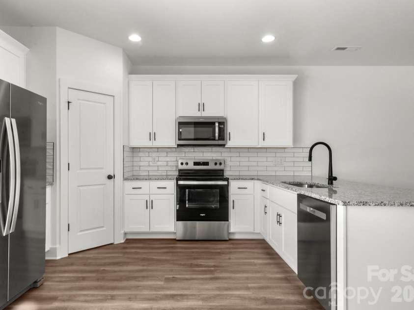 109 Indian Wells Court, Harmony, NC 28634.  MLS# CAR4354271, YatesRealty ID 27231. 