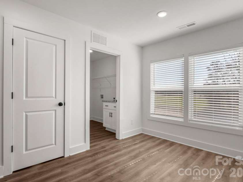 109 Indian Wells Court, Harmony, NC 28634.  MLS# CAR4354271, YatesRealty ID 27231. 