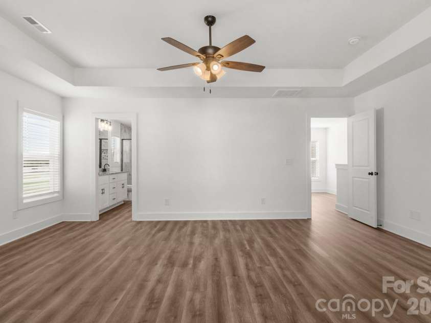 109 Indian Wells Court, Harmony, NC 28634.  MLS# CAR4354271, YatesRealty ID 27231. 