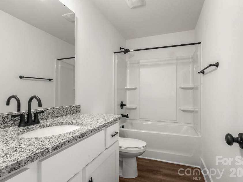 109 Indian Wells Court, Harmony, NC 28634.  MLS# CAR4354271, YatesRealty ID 27231. 