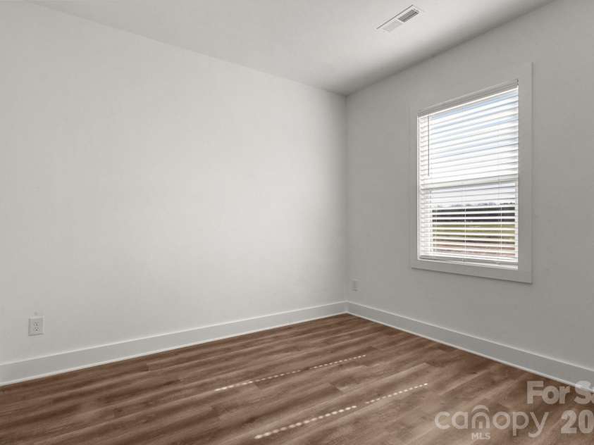 109 Indian Wells Court, Harmony, NC 28634.  MLS# CAR4354271, YatesRealty ID 27231. 
