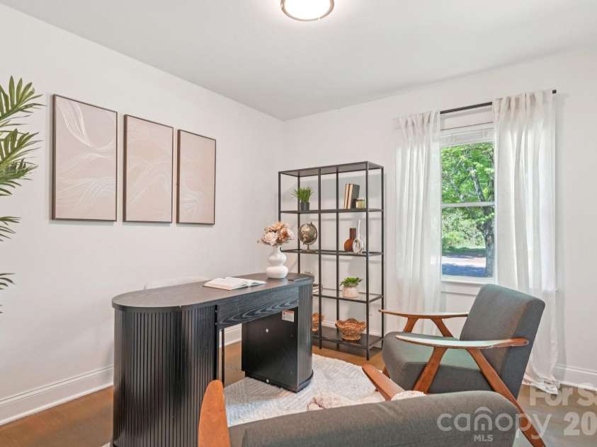 3000 Dunlavin Way, Charlotte, NC 28205.  MLS# CAR4341490, YatesRealty ID 27232. 